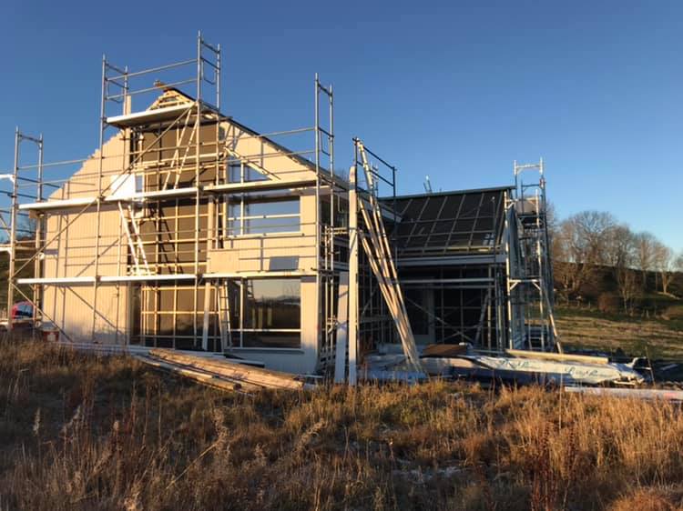 tømrer snekker byggmester tilbygg påbygg hus bygge hytte anneks vinterhage bytte vinduer