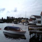 Reilstad indre havn mot kaien trebåter maritimt sommer miljø